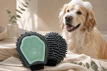 Wash, Dry, and Catch Fur With One Mitt | Dogs &Cats Bath Glove